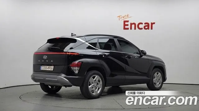 Hyundai Kona 2023 thumb 2