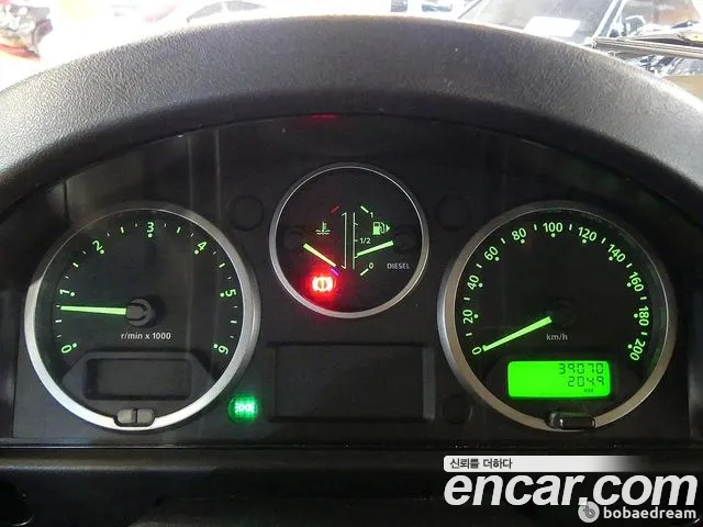 Land Rover Defender 2012 thumb 8