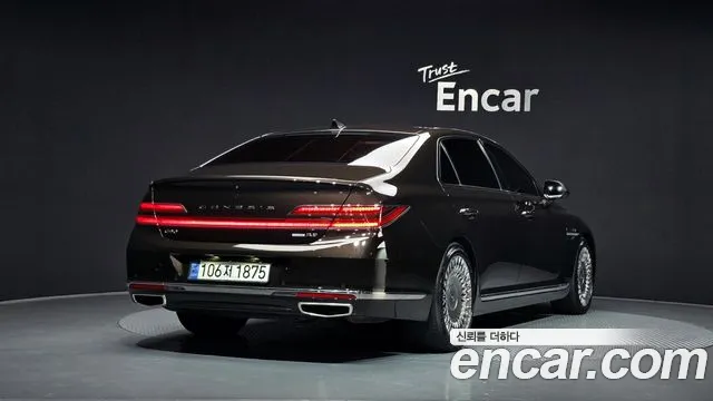 Genesis G90 2019 thumb 2