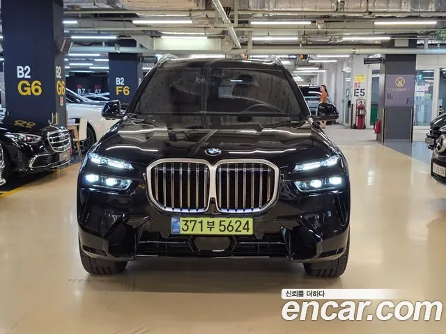 BMW X7 2025 thumb 3