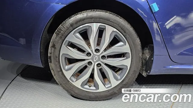 Renault-KoreaSamsung Megane 2016 thumb 5