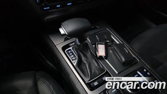 Hyundai Genesis 2016 thumb 9