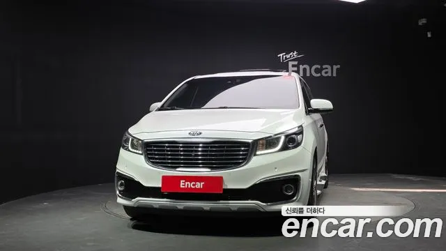 Kia Carnival 2018 thumb 3