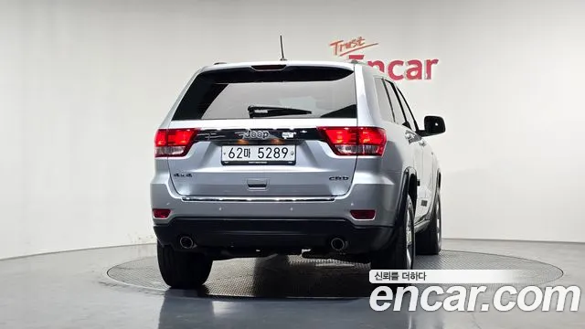 Jeep Cherokee 2012 thumb 4