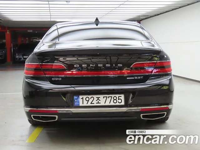 Genesis G90 2019 thumb 4