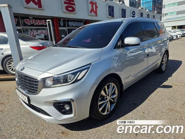 Kia Carnival 2018 thumb 3