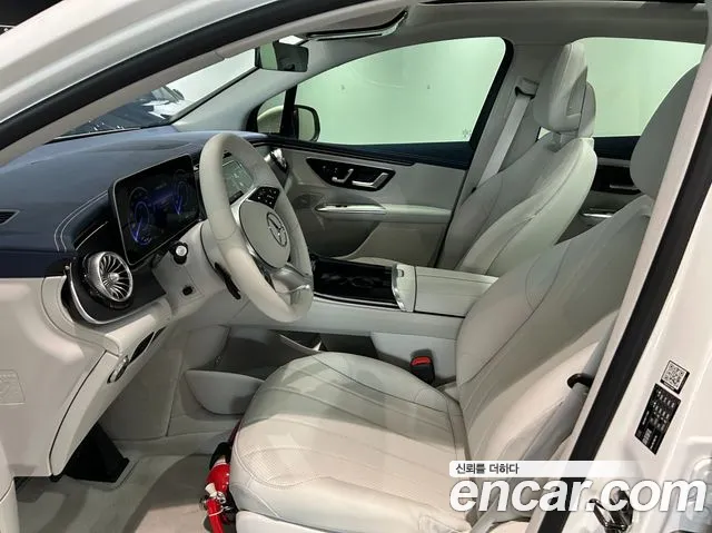 Mercedes-Benz EQE 2026 thumb 10