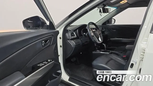 KG_Mobility_Ssangyong TIBOLI 2015 thumb 9