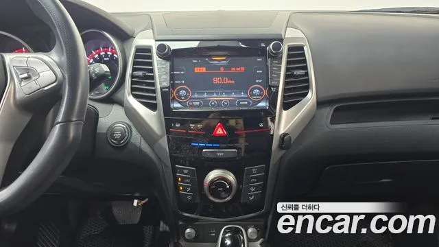 KG_Mobility_Ssangyong TIBOLI 2015 thumb 12