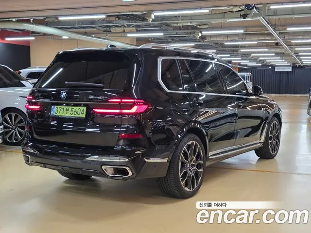 BMW X7 2025 thumb 2