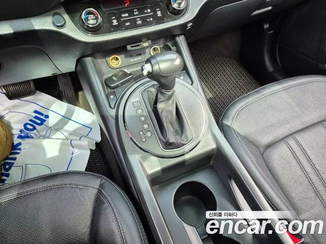Kia Sportage 2012 thumb 9