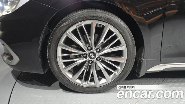Hyundai Grandeur 2016 thumb 5