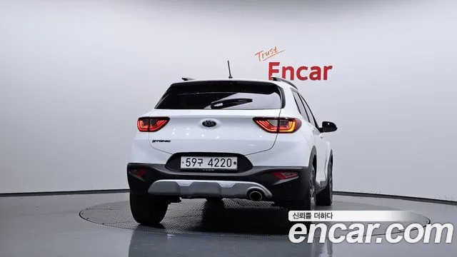 Kia Stonic 2017 thumb 4
