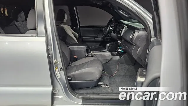 Toyota Tacoma 2016 thumb 11
