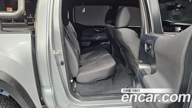 Toyota Tacoma 2016 thumb 12