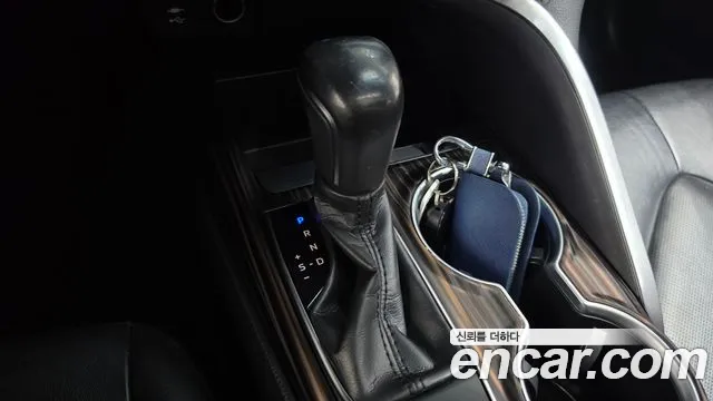 Toyota Camry 2018 thumb 9