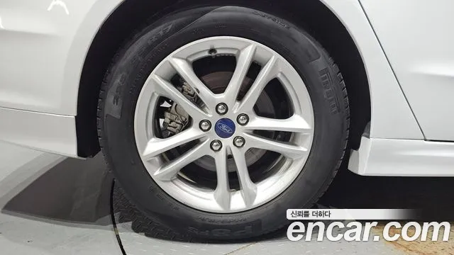 Ford Mondeo 2017 thumb 5