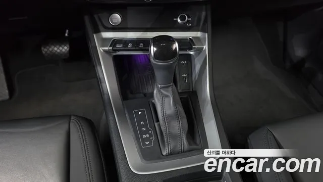 Audi Q3 2020 thumb 9