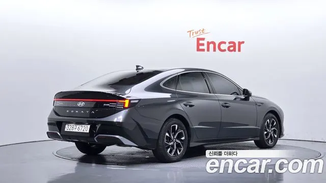 Hyundai Sonata 2023 thumb 2