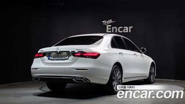 Mercedes-Benz E-Класс 2023 thumb 2