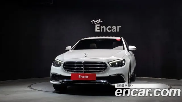Mercedes-Benz E-Класс 2023 thumb 3