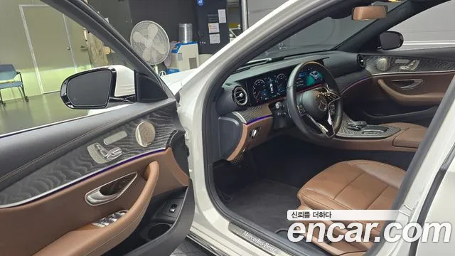 Mercedes-Benz E-Класс 2023 thumb 10