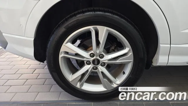 Audi Q3 2022 thumb 5