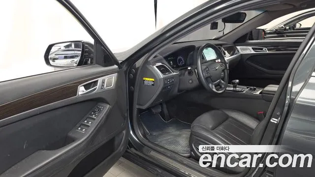 Genesis G80 2018 thumb 10