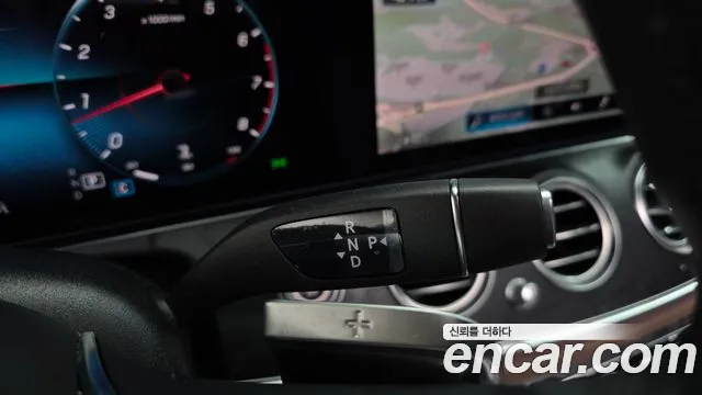 Mercedes-Benz E-Класс 2023 thumb 9