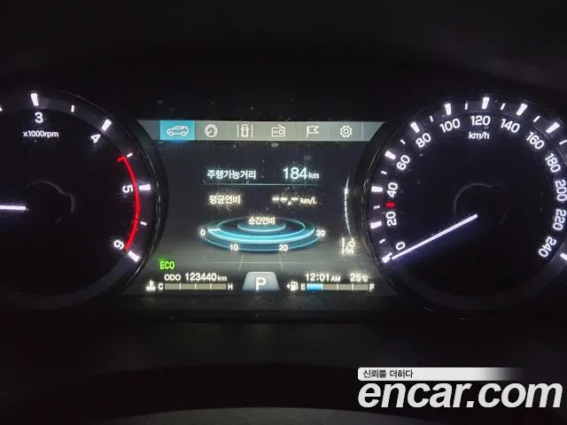 KG_Mobility_Ssangyong Rexton 2019 thumb 8