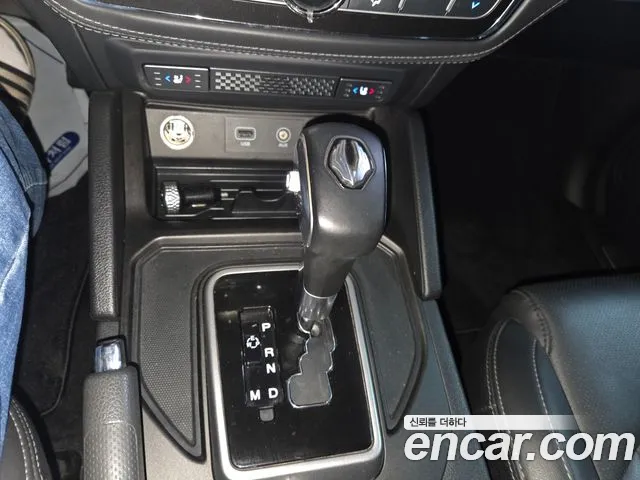 KG_Mobility_Ssangyong Rexton 2019 thumb 9
