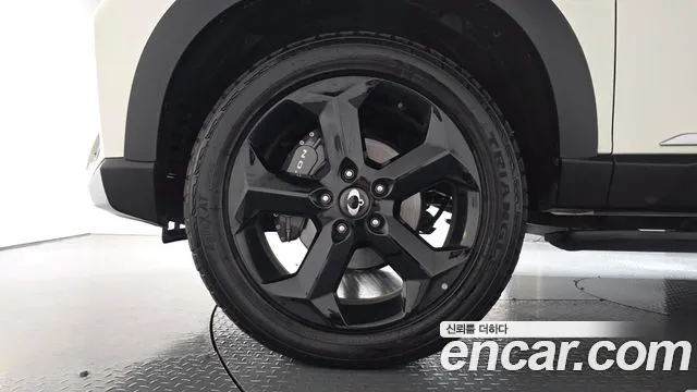 KG_Mobility_Ssangyong Rexton 2024 thumb 4