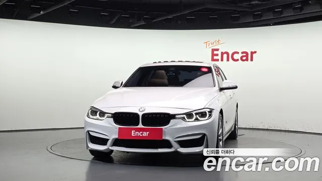 BMW 3-Series 2016 thumb 3