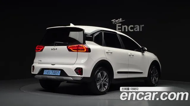 Kia Niro 2022 thumb 2