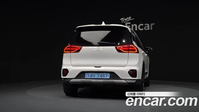 Kia Niro 2022 thumb 4