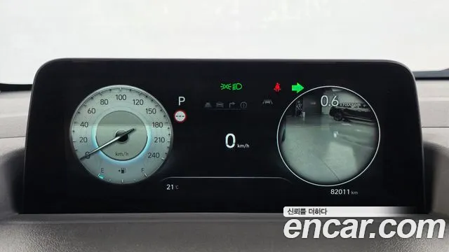 Hyundai Staria 2021 thumb 8