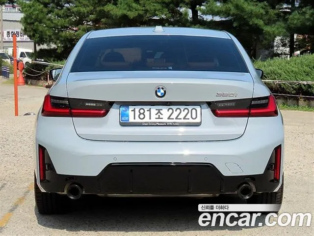 BMW 3-Series 2025 thumb 4