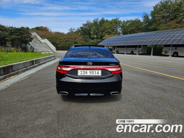 Hyundai Grandeur 2015 thumb 3