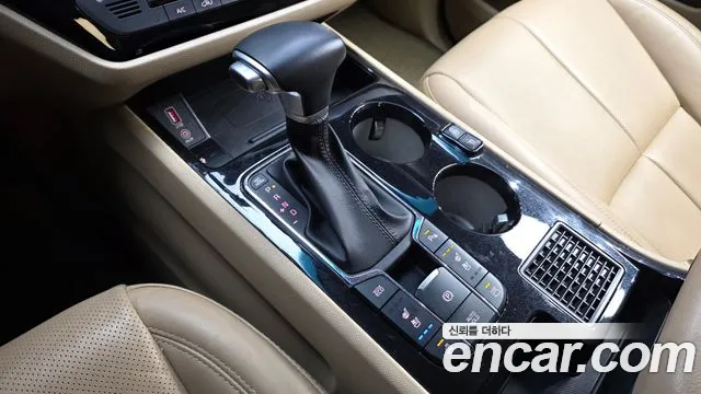 Kia Carnival 2019 thumb 9