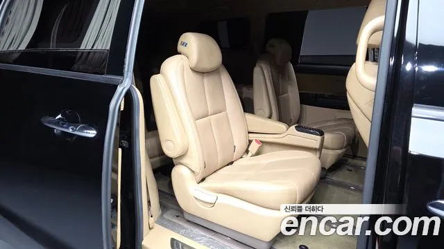 Kia Carnival 2019 thumb 12