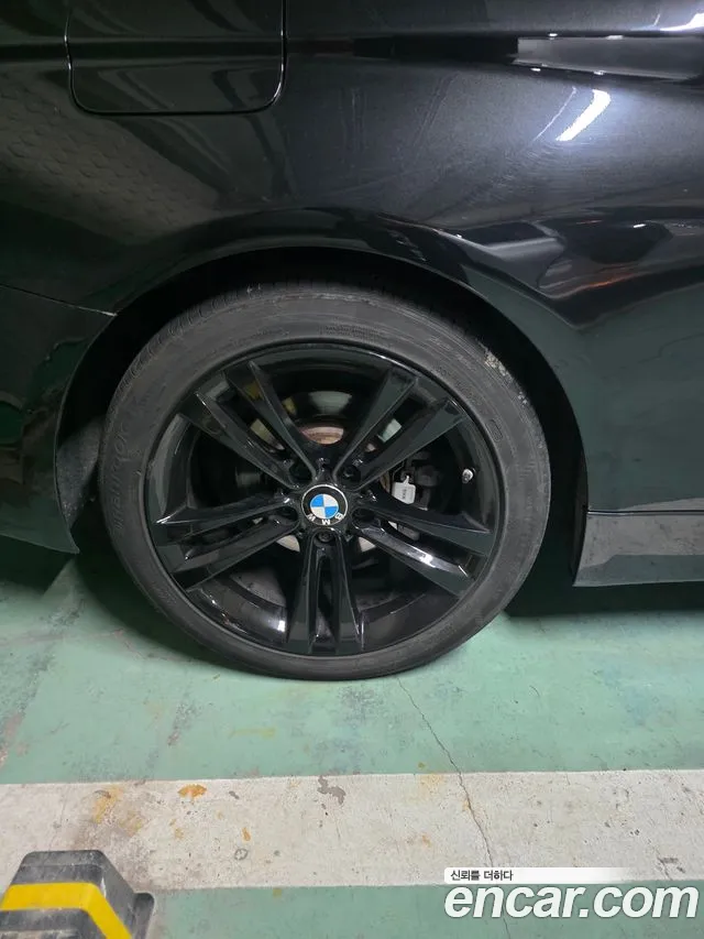 BMW 4-Series 2015 thumb 5