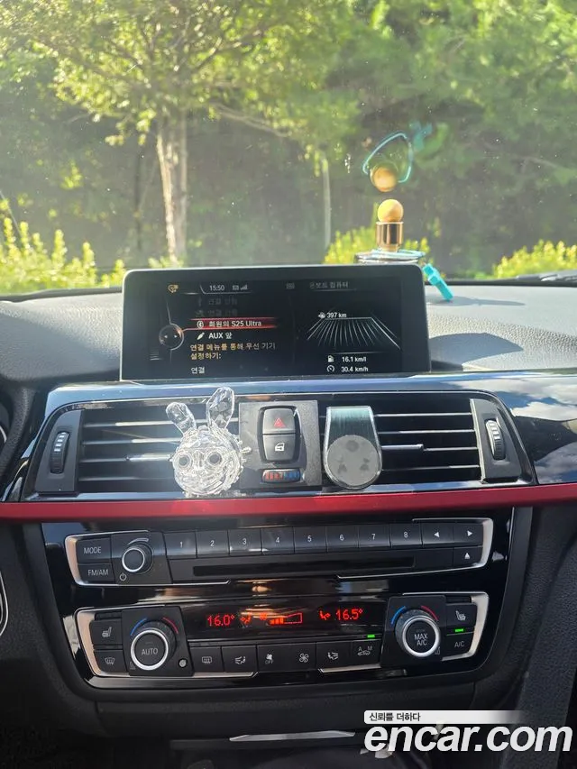 BMW 4-Series 2015 thumb 9