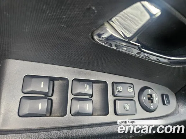 Kia Sportage 2011 thumb 6