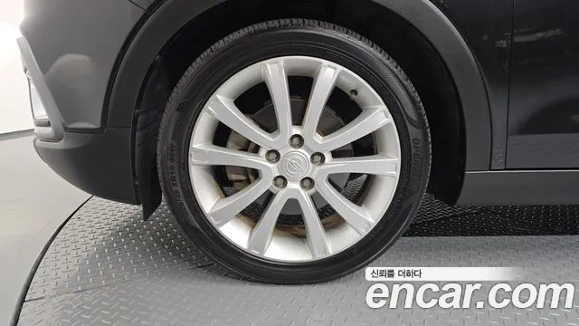 KG_Mobility_Ssangyong TIBOLI 2016 thumb 5