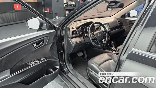 KG_Mobility_Ssangyong TIBOLI 2016 thumb 10