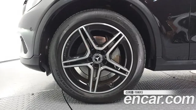 Mercedes-Benz GLC 2018 thumb 4