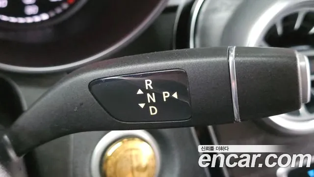 Mercedes-Benz GLC 2018 thumb 8