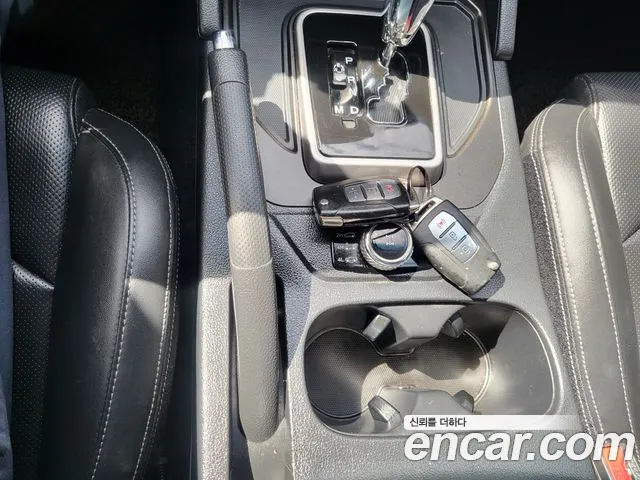 KG_Mobility_Ssangyong Rexton 2018 thumb 9