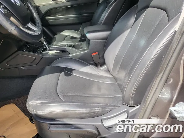 KG_Mobility_Ssangyong Rexton 2018 thumb 10