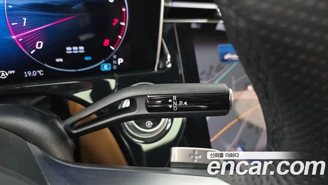 Mercedes-Benz E-Класс 2024 thumb 9